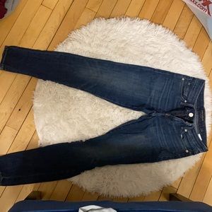 Barely worn Lucky brand jeans